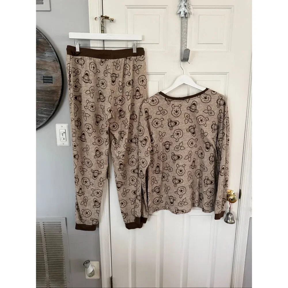 Disney Brown Winnie the Pooh & Tigger Pajamas sz M EUC